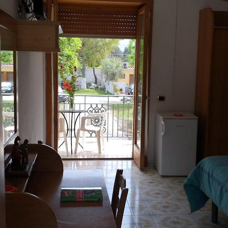 Villaggio "Camping Pompei" Bungalow Buitenkant foto